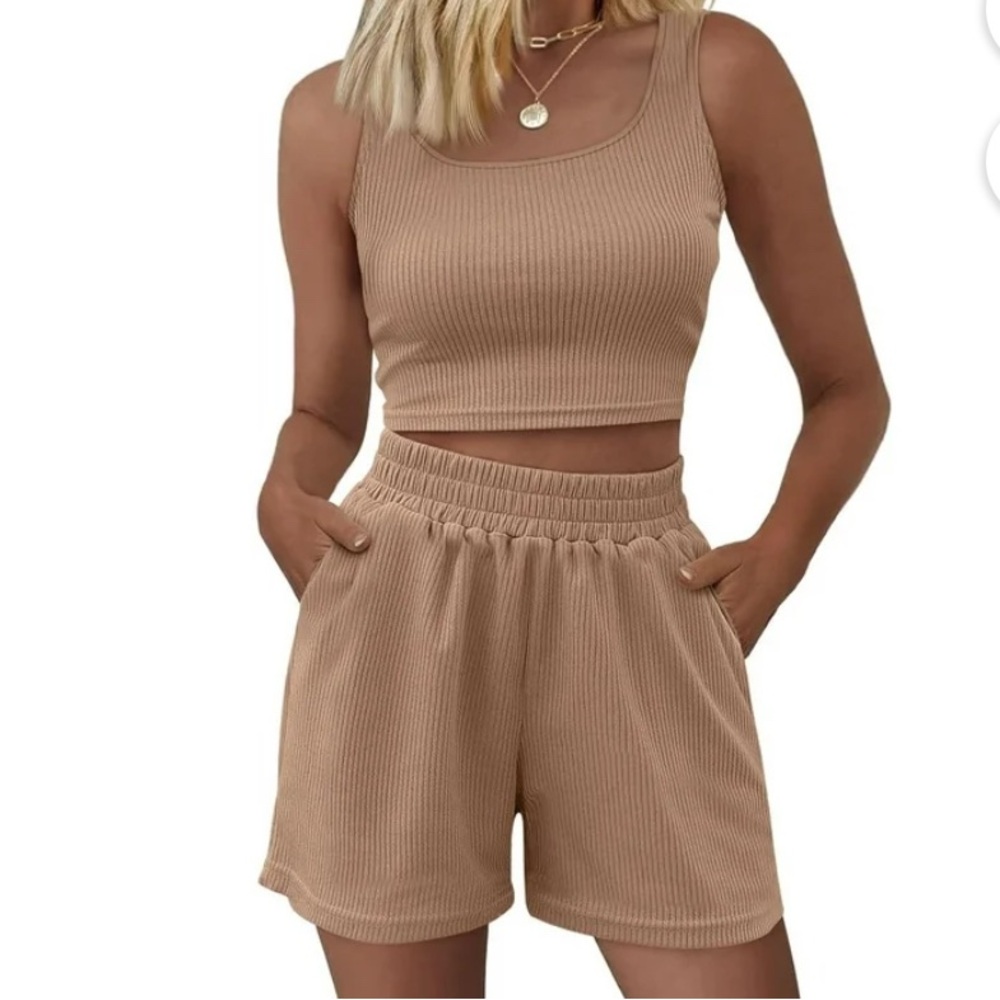 NWT Womens 2 Piece Workout Lounge Shorts Set / XL